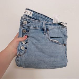 Light Wash Jeans